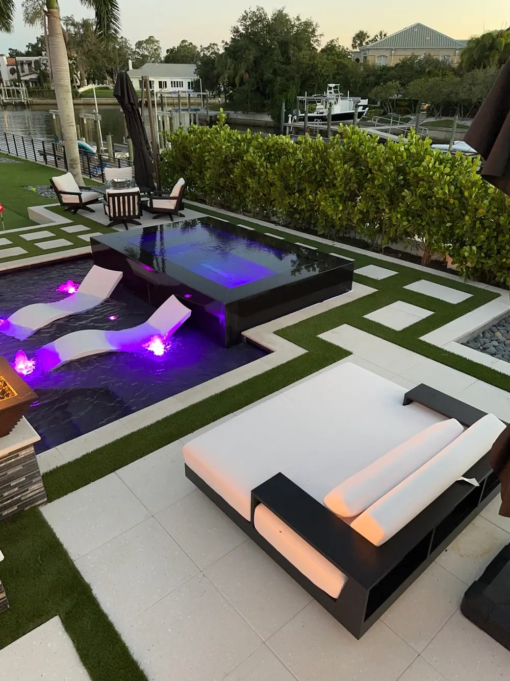 Modern pool water detail — Culbreath Project custom pool project by Wahoo Pools in Tampa, FL