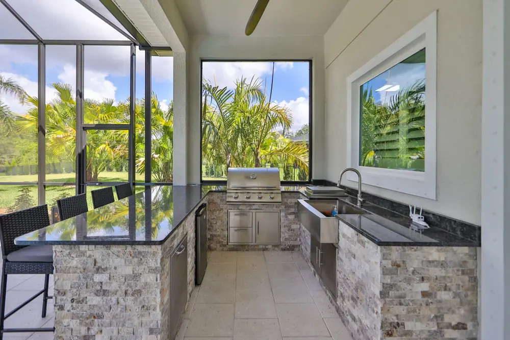 Spa spillway — Del Coronado custom pool project by Wahoo Pools in Tampa Bay, FL