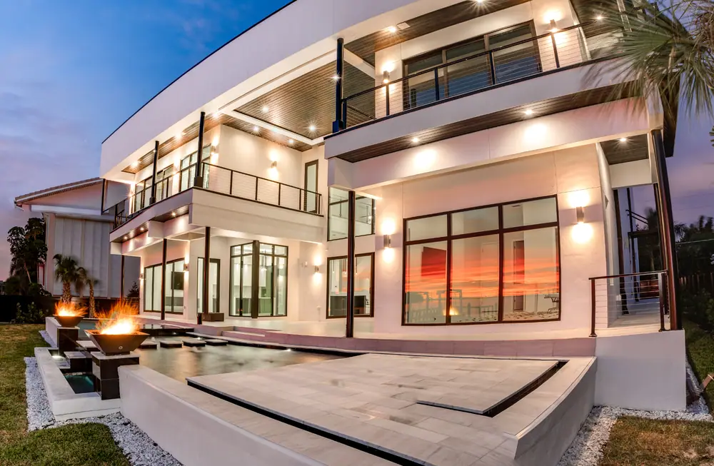 Modern bayfront estate — Sandpiper Bayfront custom pool project by Wahoo Pools in Tampa Bay bayfront