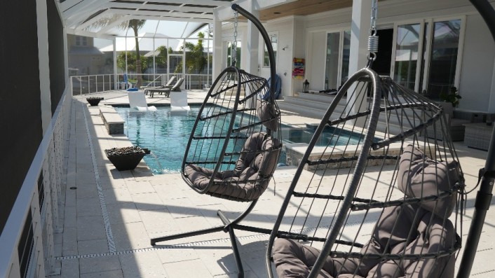 Vera Canal Retreat — Wahoo Pools custom build 10