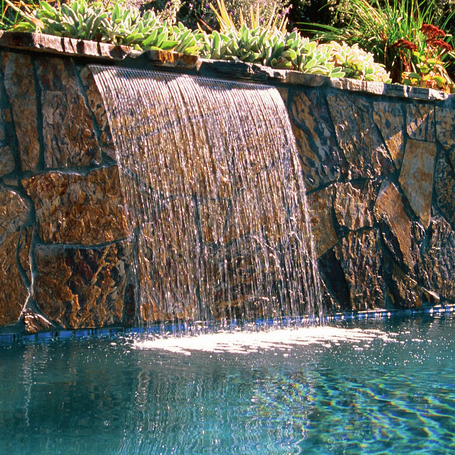 Jandy Sheer Descent® Rain Waterfall — Water Features